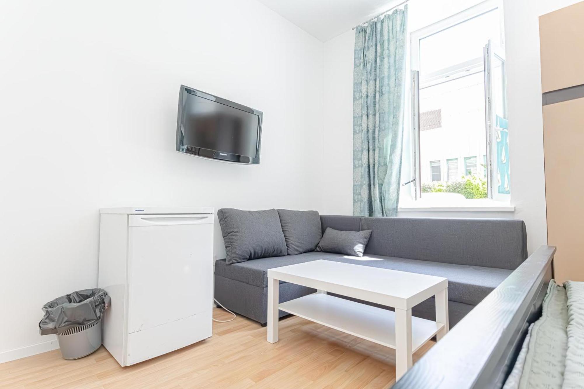 Loevly Shared 6Br With Garden Near Danube & Millenium City Vienna Exterior photo